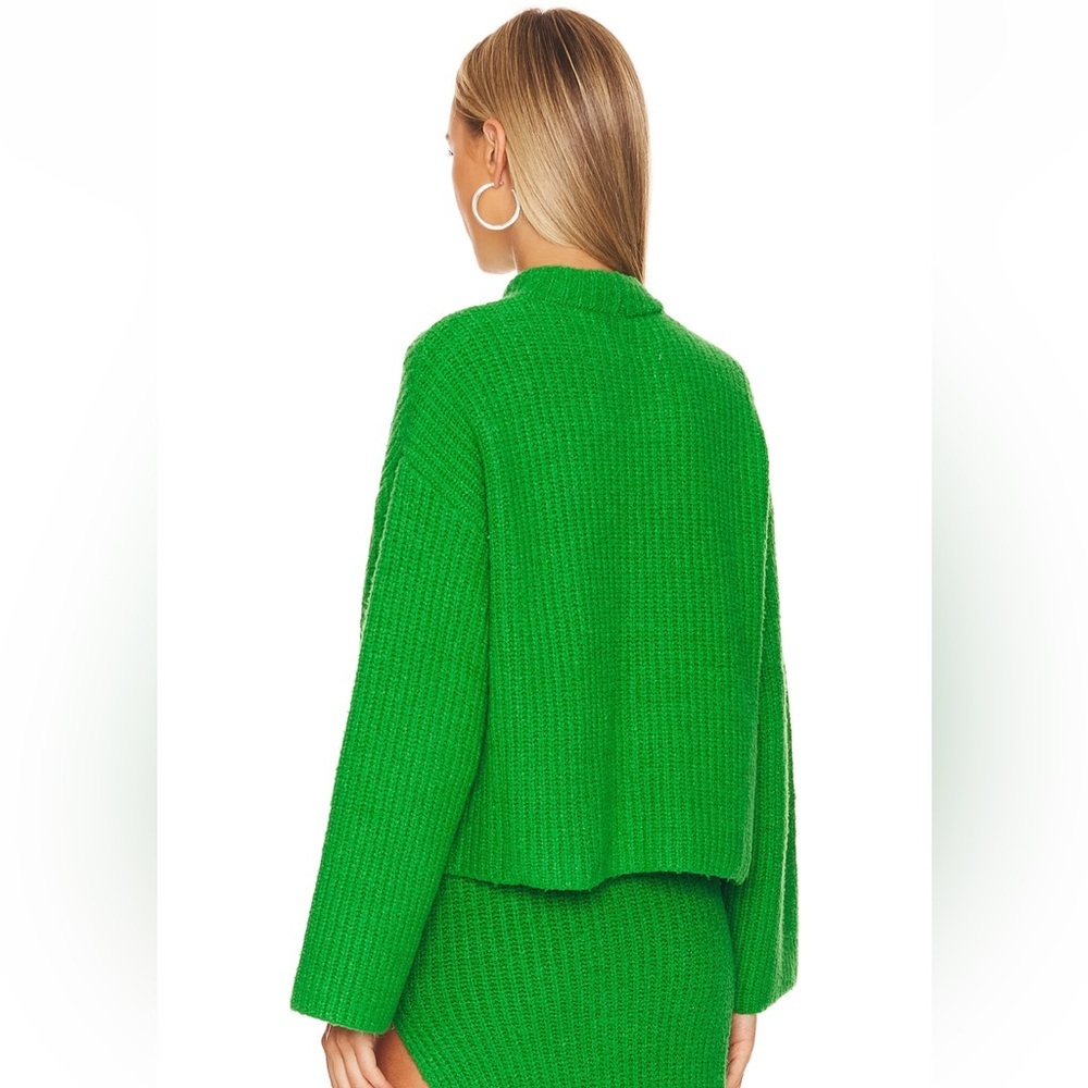 💚 NWT//L'Academie Sachiye Oversized Vibrant Green Crewneck Sweater//Sz M💚 - Picture 3 of 5
